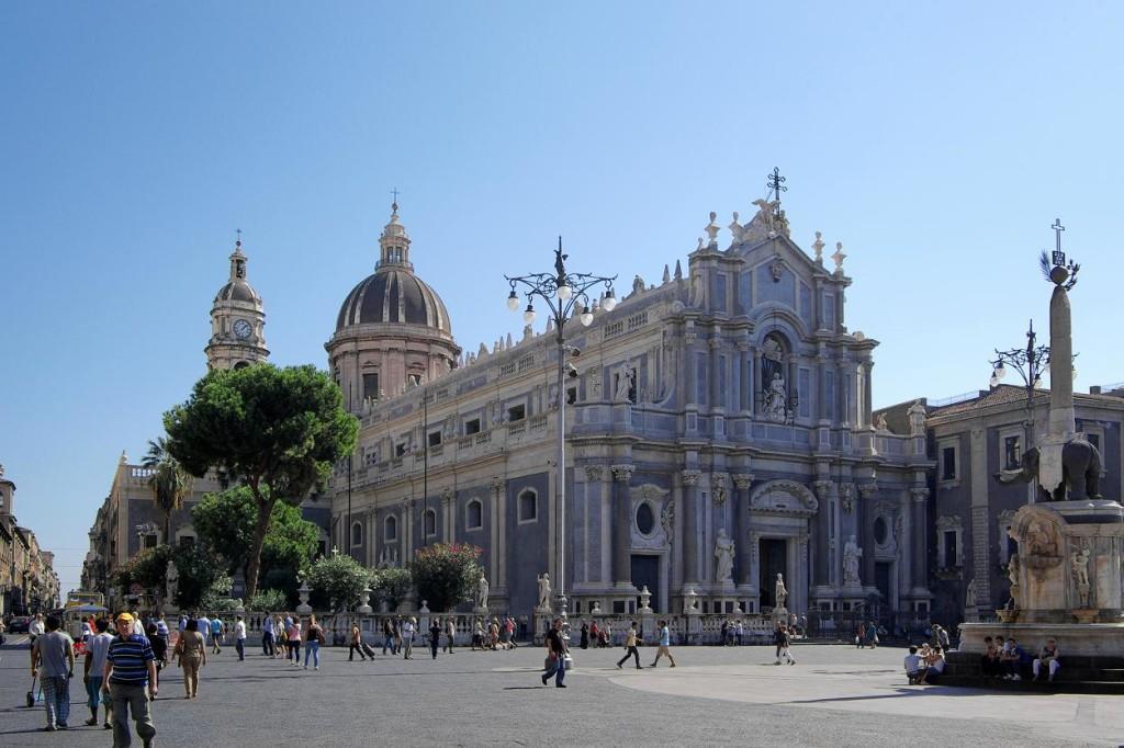 Tra L'Etna E Il Mare B&B Catania Bagian luar foto