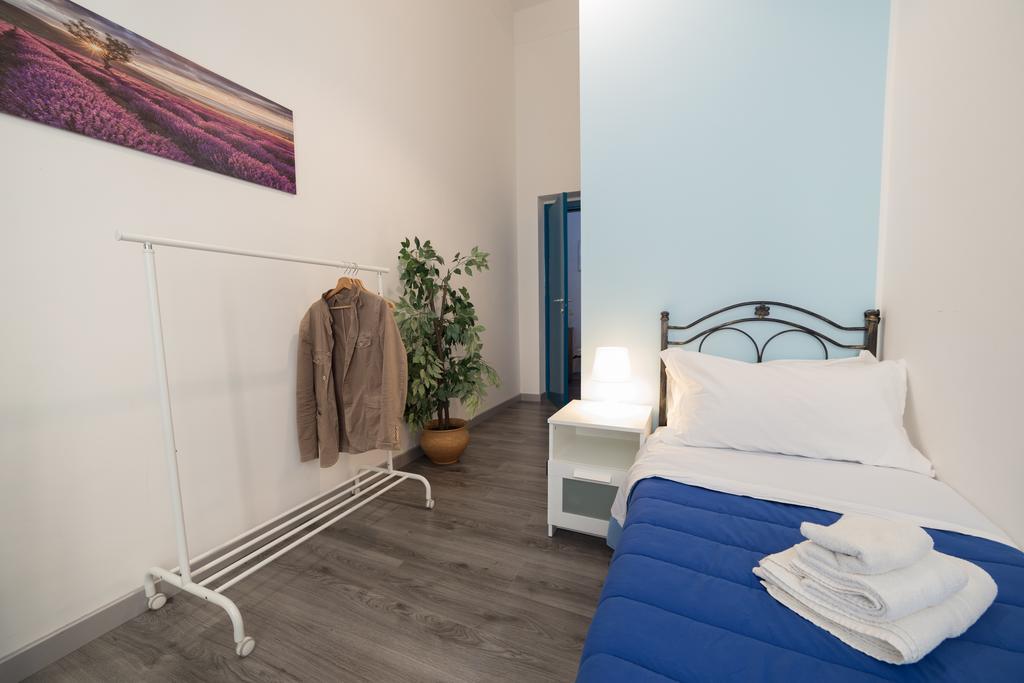 Tra L'Etna E Il Mare B&B Catania Bagian luar foto