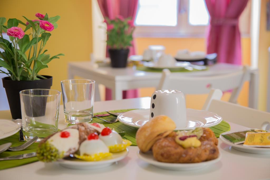 Tra L'Etna E Il Mare B&B Catania Bagian luar foto