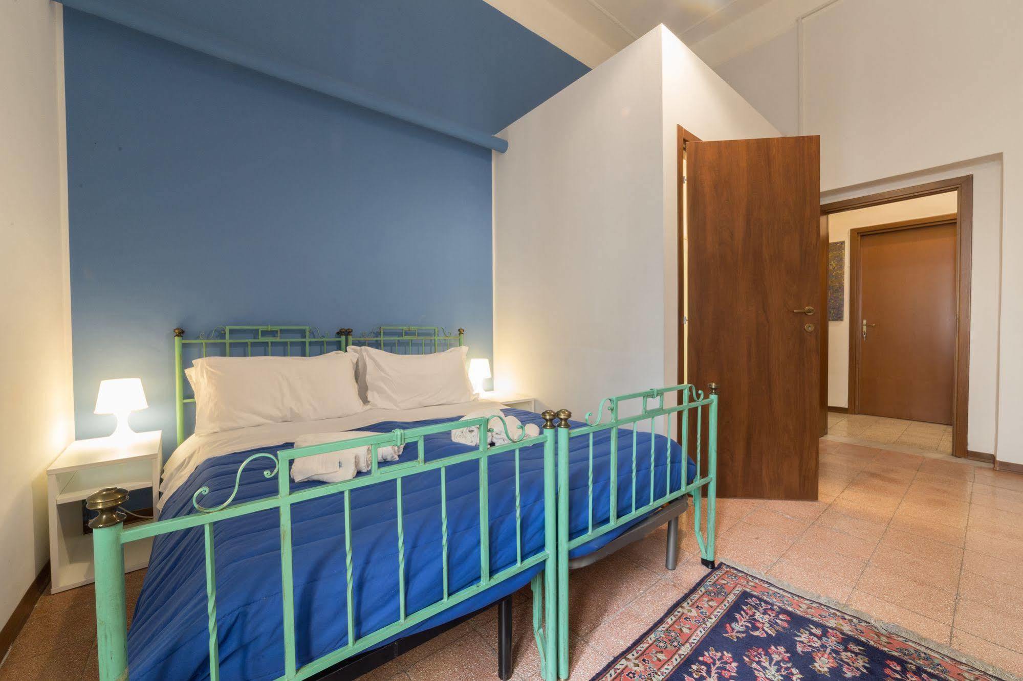 Tra L'Etna E Il Mare B&B Catania Bagian luar foto