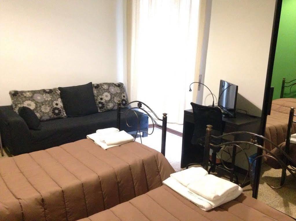 Tra L'Etna E Il Mare B&B Catania Bagian luar foto